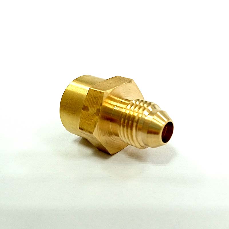CAMPANA BRONCE NIPLE  5/16 X 3/8 PZA               